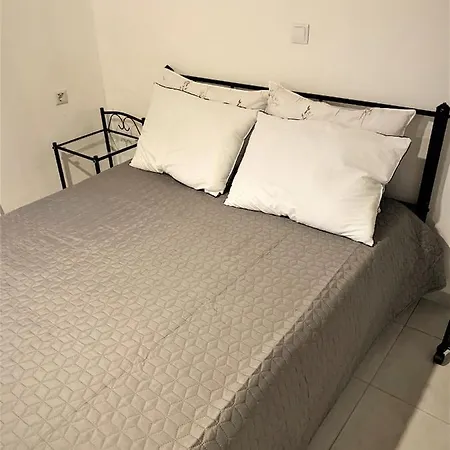 Martha Iii Apartment